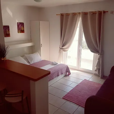 Luna Apartament Drvenik (Split-Dalmatia)