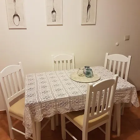 Luna Apartament *