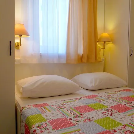 Luna Apartment Drvenik (Split-Dalmatia)