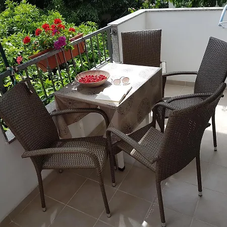 Luna * Drvenik (Split-Dalmatia)