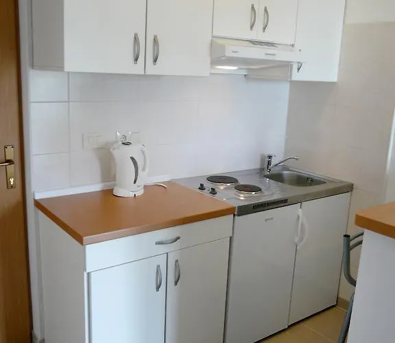 アパート Luna ドルヴェニク